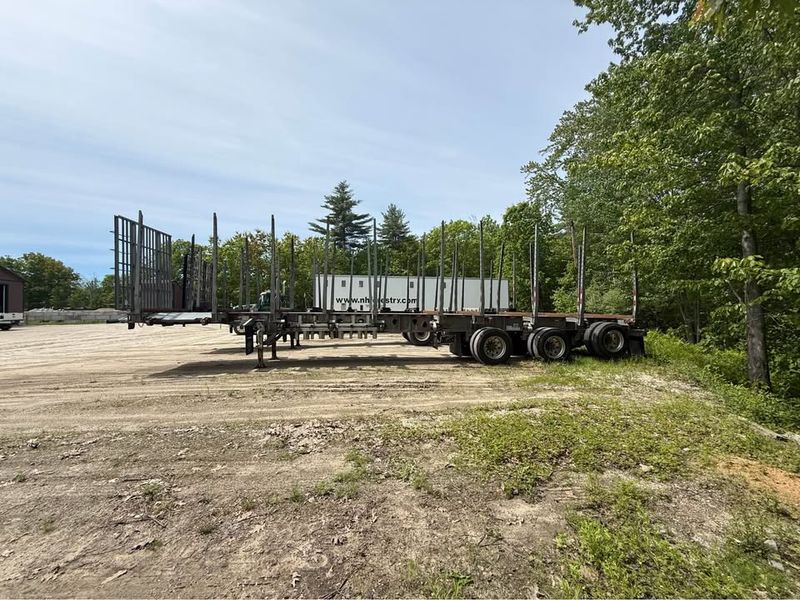 2021 Manac Galvanized 48ft Log Trailer