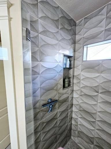 Custom Walk-In Showers