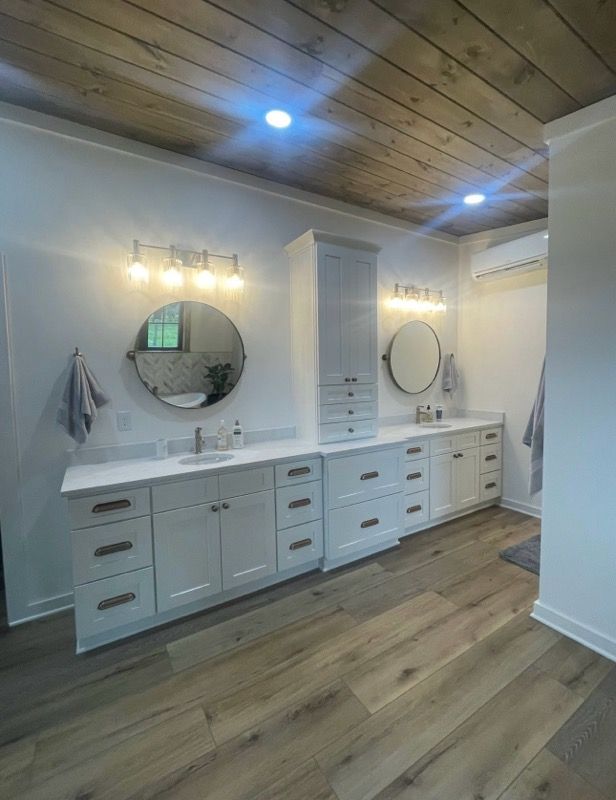 Cabinets 