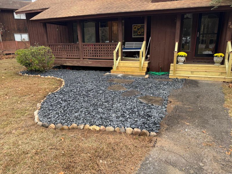 Mulch & Gravel Installation