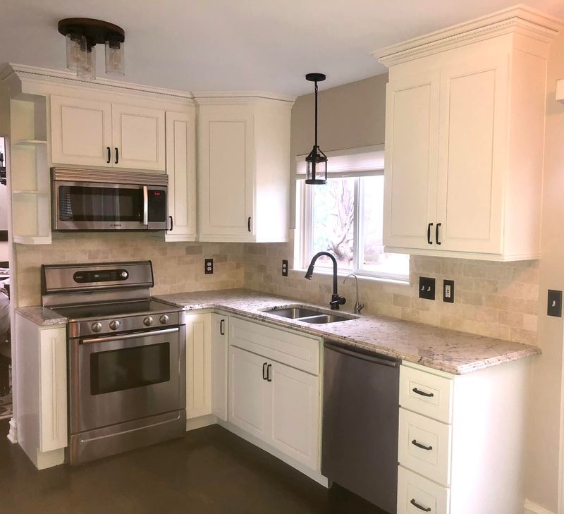 Kitchen and Cabinet Refinishing