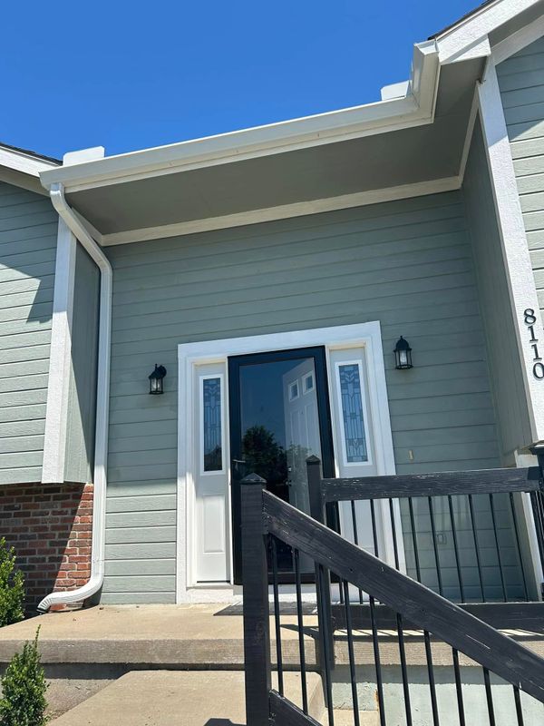 Gutter Cleaning & Maintenance