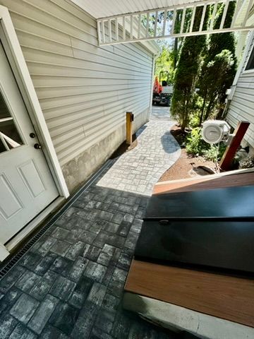 Walkway building