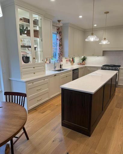 Kitchen and Cabinet Refinishing