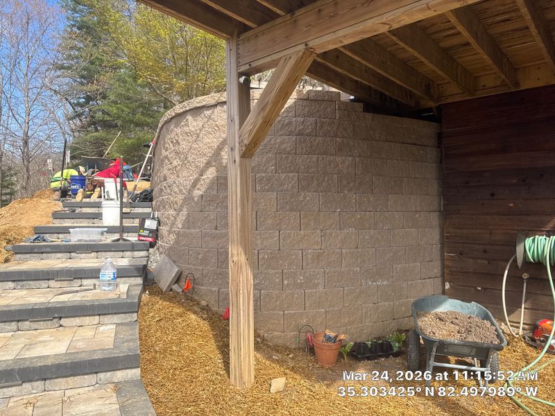 Retaining Walls, Walkways and Patios