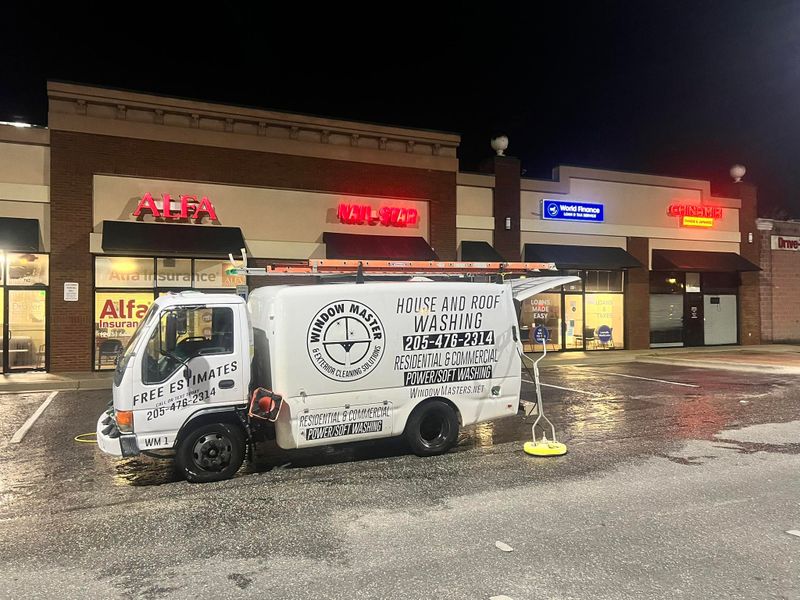 Commercial Pressure Washing
