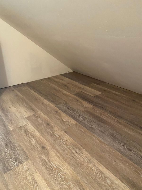 Vinyl and Laminate Flooring