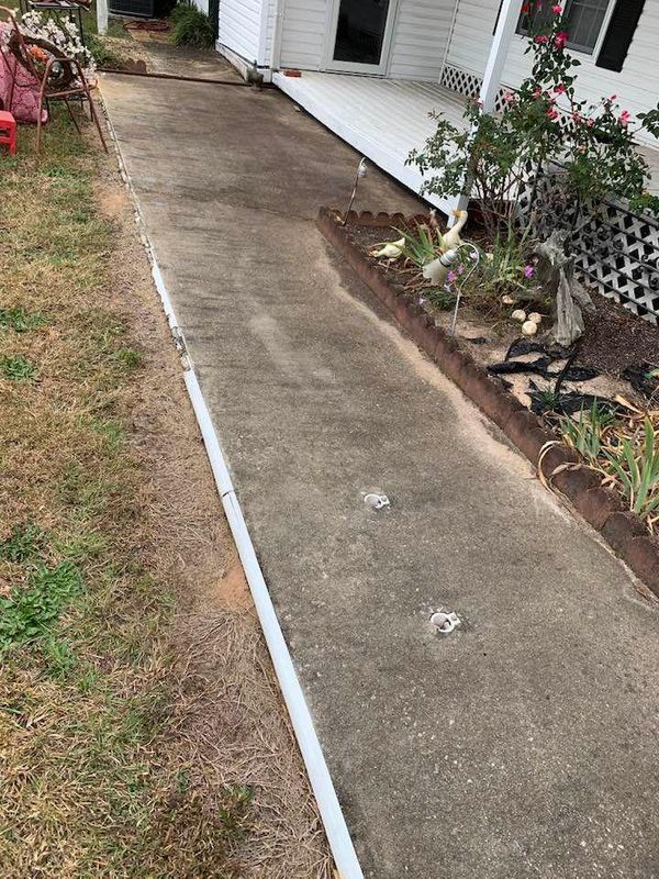Driveway and Sidewalk Cleaning