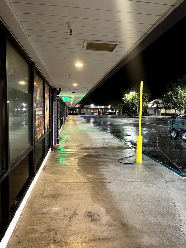 Commercial Pressure Washing