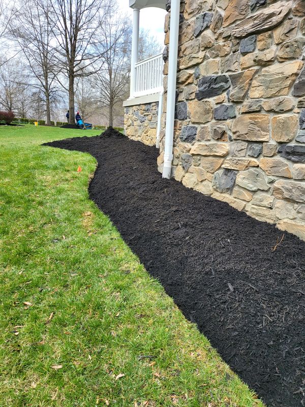 Landscape Design/Mulching