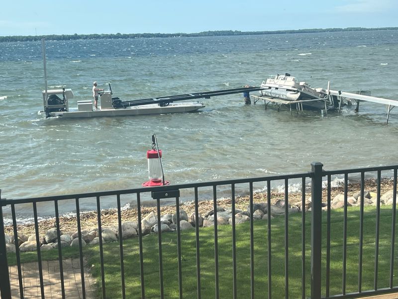 Dock installation / Removal