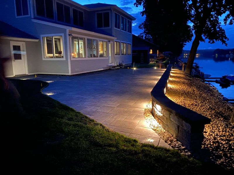 Hardscaping - Patios, Walkways, Retaining walls