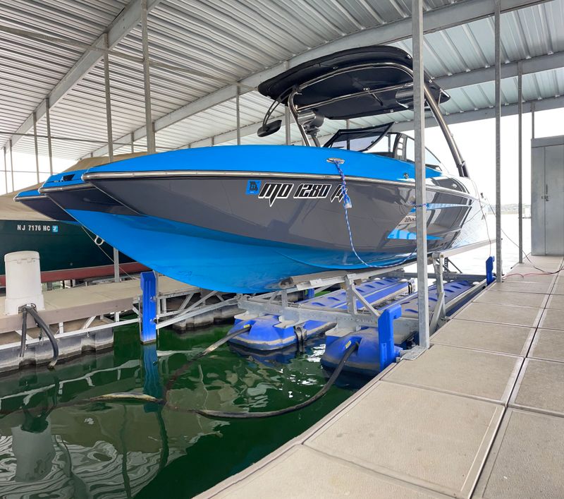Marine Oxidation Restoration and Buffing