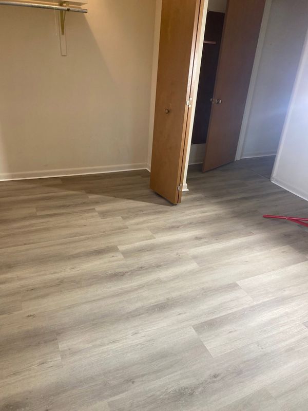 Vinyl and Laminate Flooring