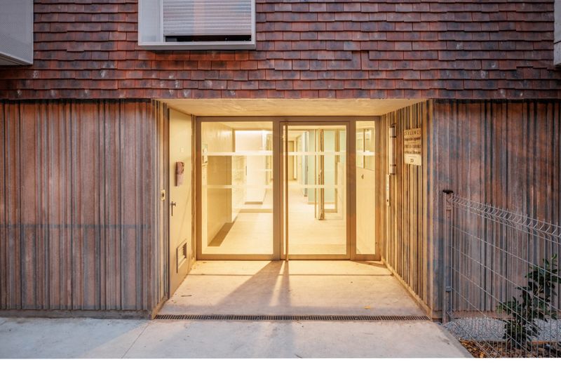 Closed Envelope Homes