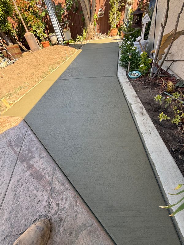 Concrete Sidewalks, Slabs & Foundations