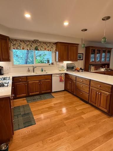 Kitchen and Cabinet Refinishing