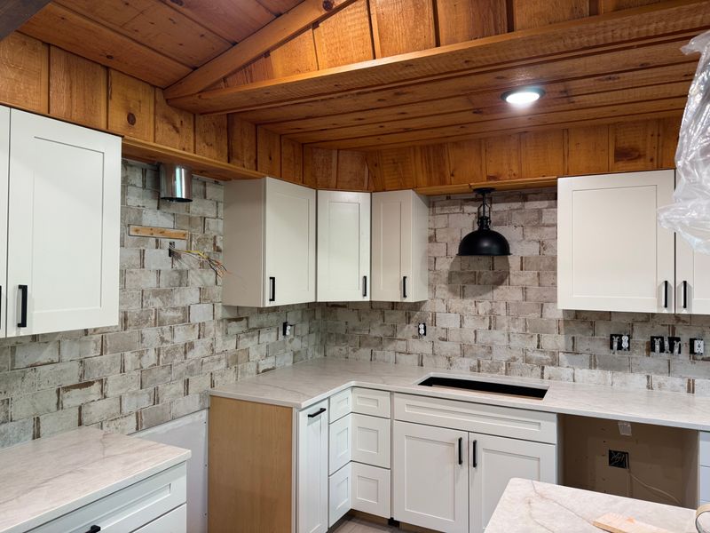 Kitchen backsplash 