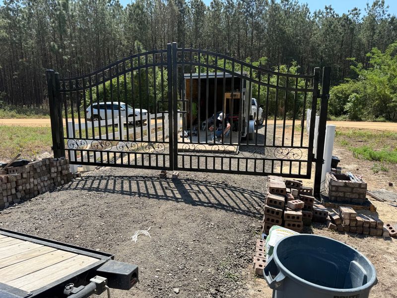 Gate Installation and Repair