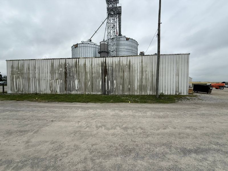 Commercial Pressure Washing