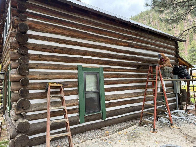 Log Home Chinking in Montana