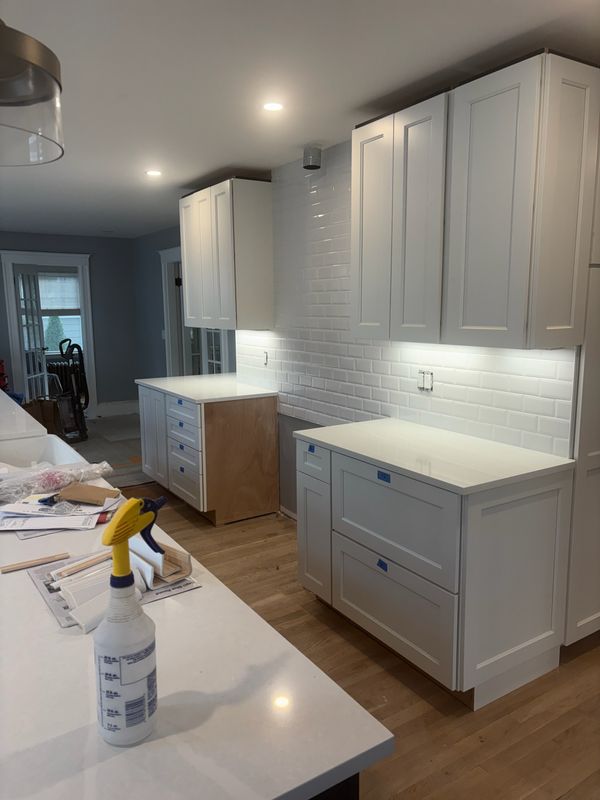 Kitchen Backsplash Installation