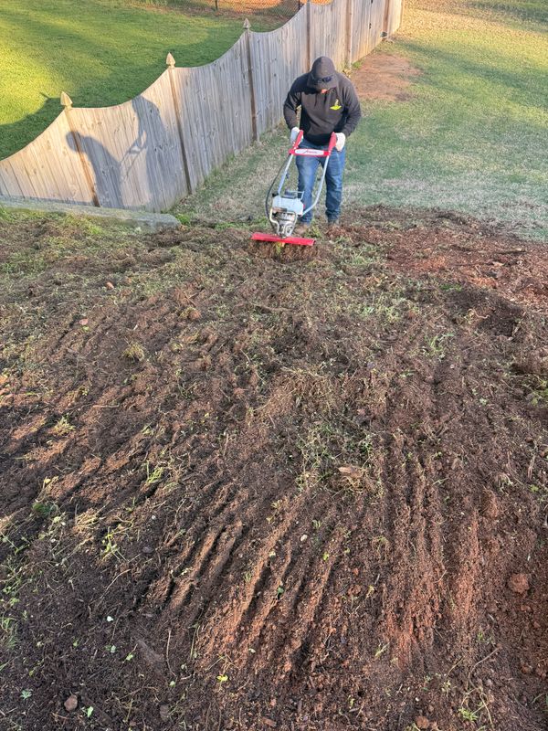 Pine Straw and Mulch