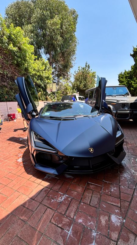 Luxury Detailing gallery