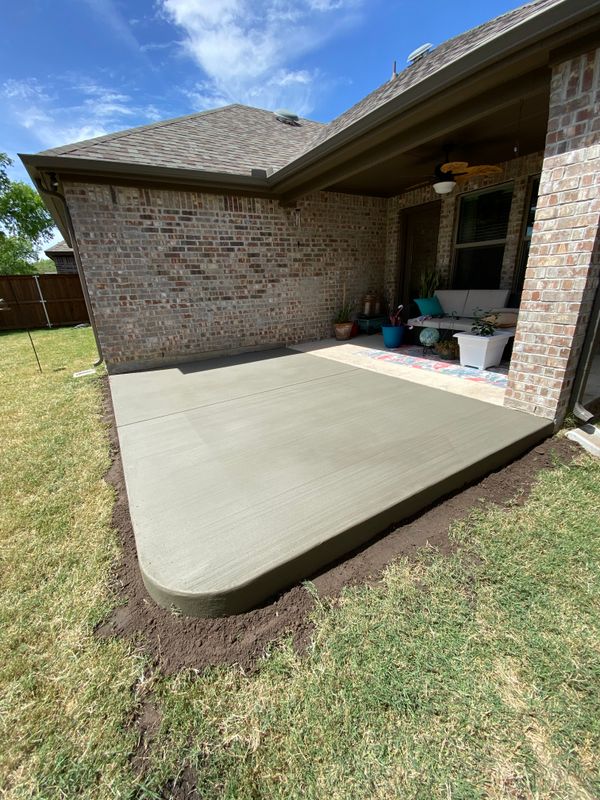 Sleek Serenity: Crafting a Modern Concrete Patio for Celina's Cedar Haven