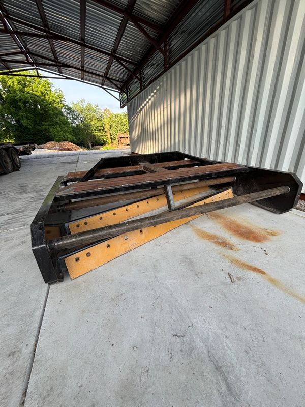 Heavy Equipment & Repairs