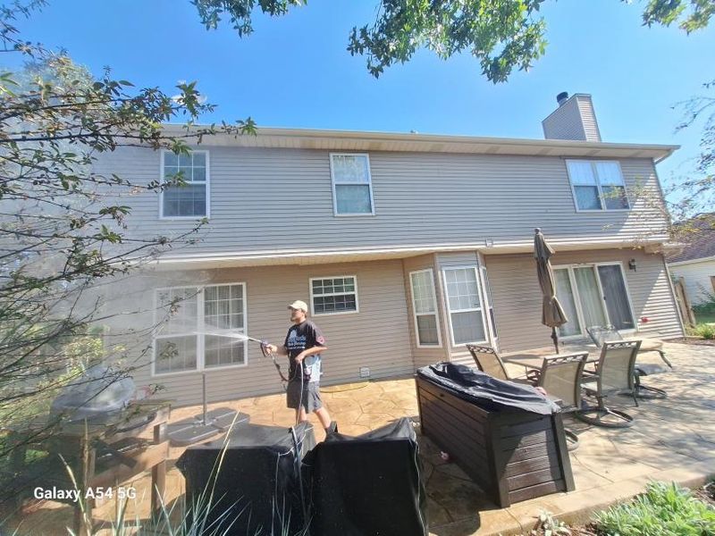 Transformative Shine: Safe & Efficient Exterior Revival in Oswego, IL