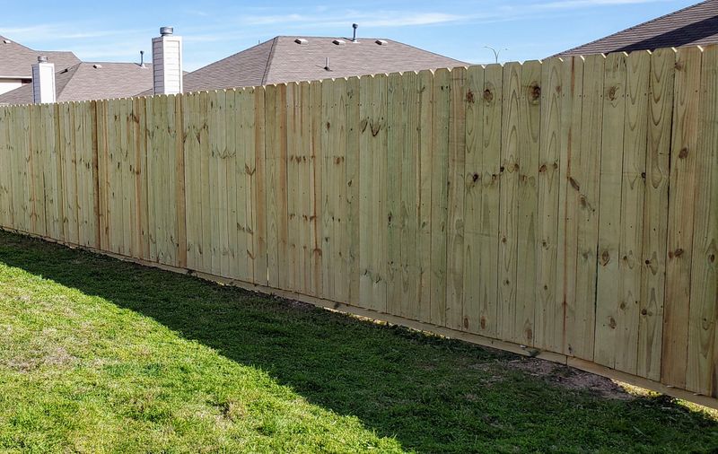 Quality Basic Side By Side Fence , Residential Side-by-Side
