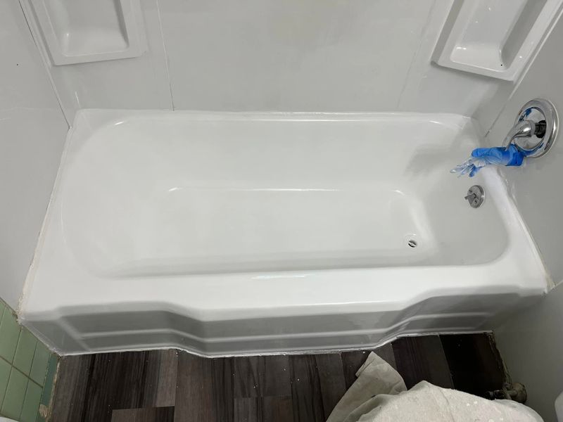 Bathtub and Tile Resurfacing