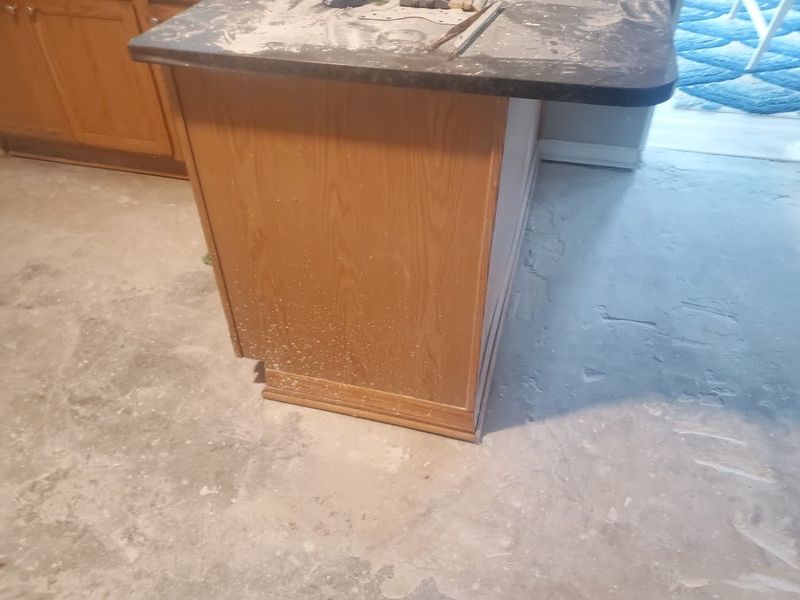 Cabinets 