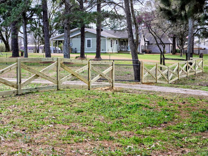 Gate Installation and Repair