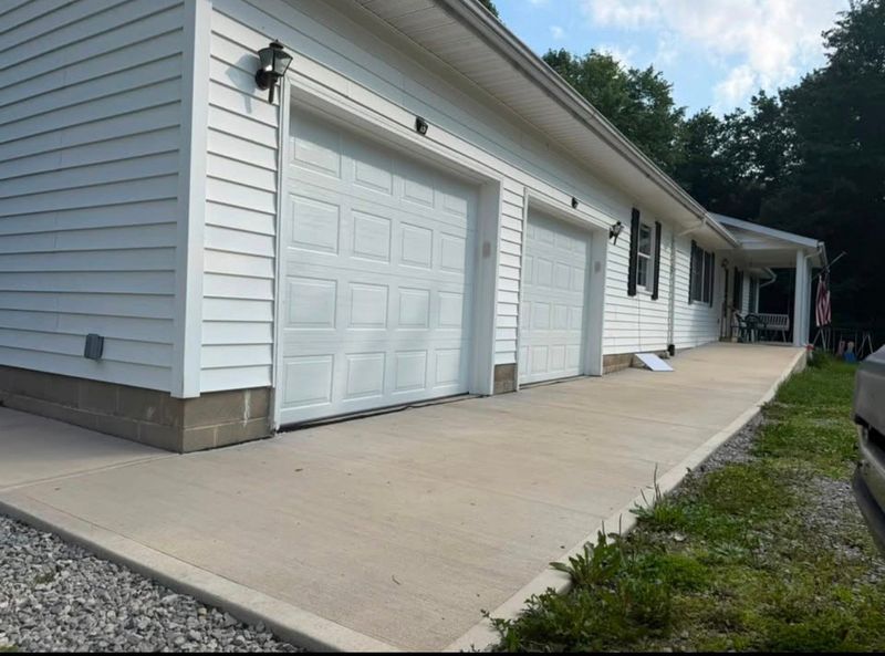 Fresh Garage Door Install That Actually Changes the Whole Look