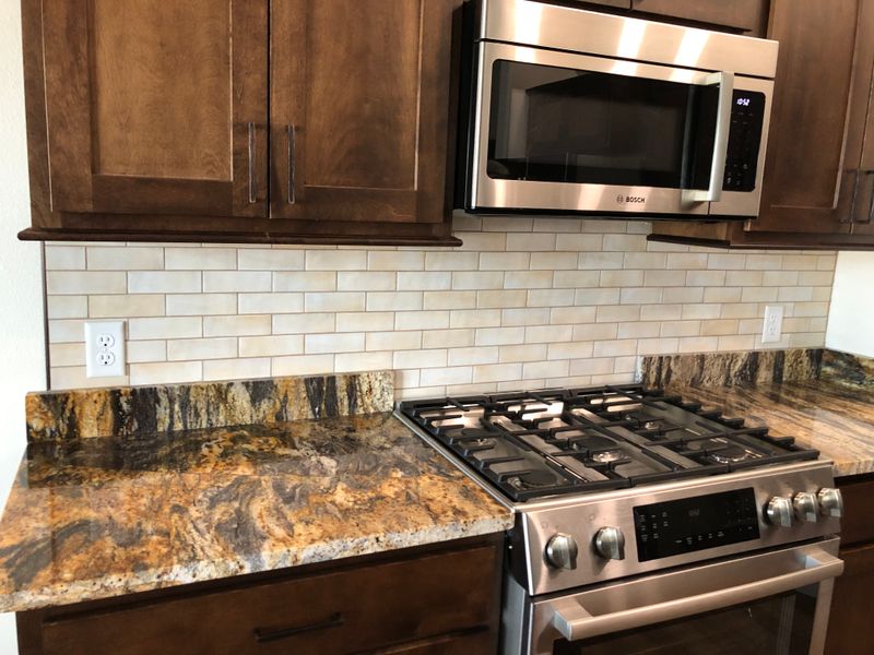 Kitchen Backsplash Tiling