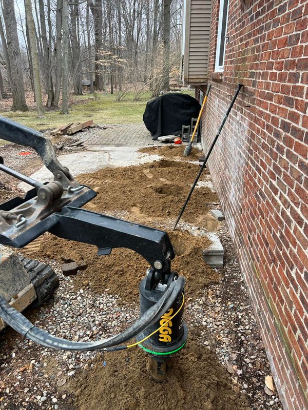 Postholes