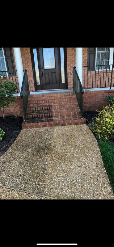 Driveway and Sidewalk Cleaning