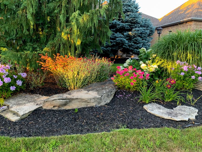 Mulch and Pine Straw Installations