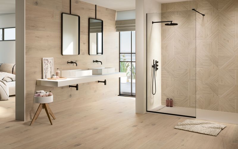 Woodlook porcelain tile 
