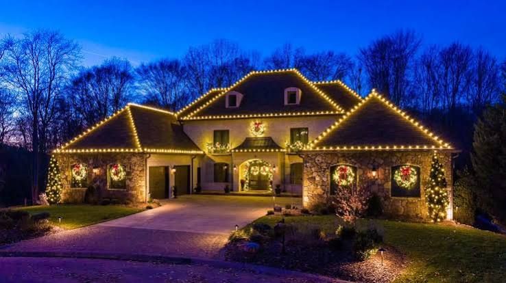 Holiday Light Installation