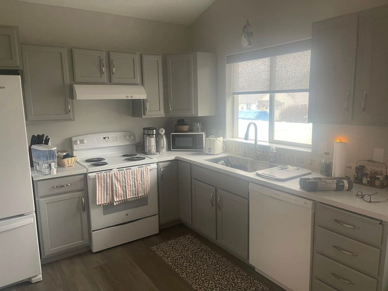 Cabinet Refinishing
