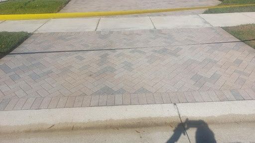 Driveway and Sidewalk Cleaning