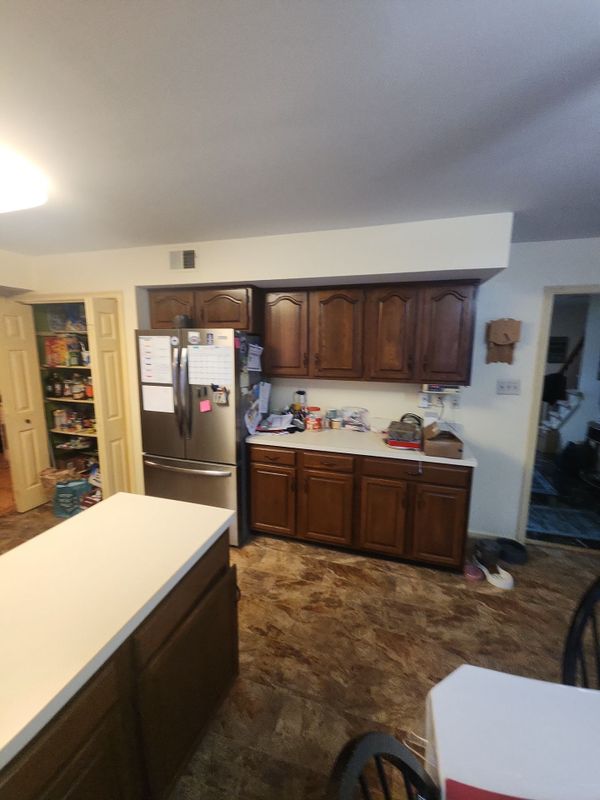 Kitchen Cabinet Painting in Garnet Valley, PA – Two-Tone Cabinet Transformation