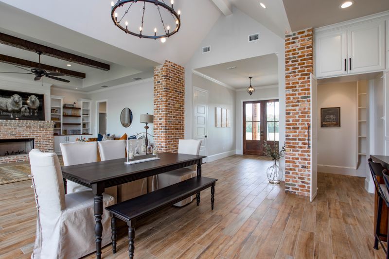 Living/Dining Room