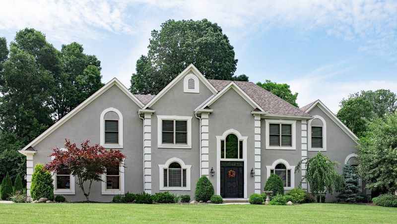 Stucco Repair & Patching