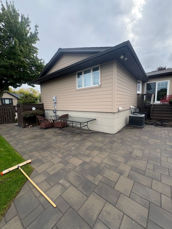 Interlock Pressure Washing & Re-Sanding