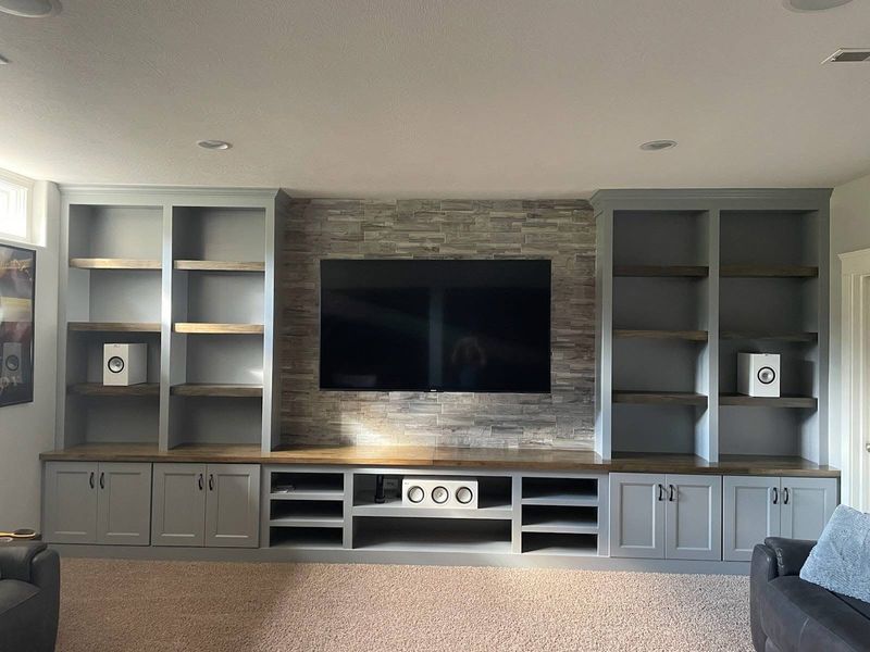 Living Room & Lounges