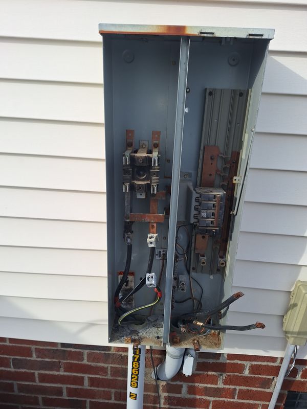 Circuit Breaker Installation and Repair